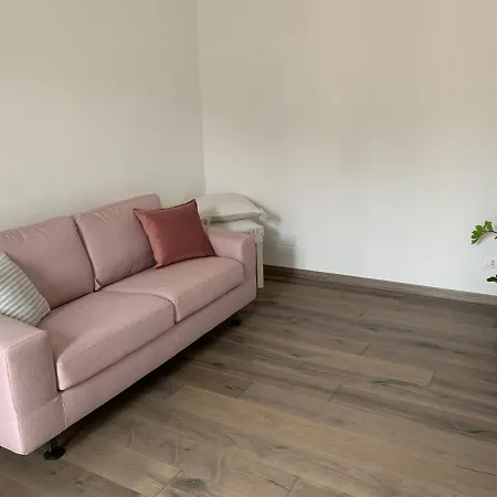 Welcome To Laurino's House Apartment *